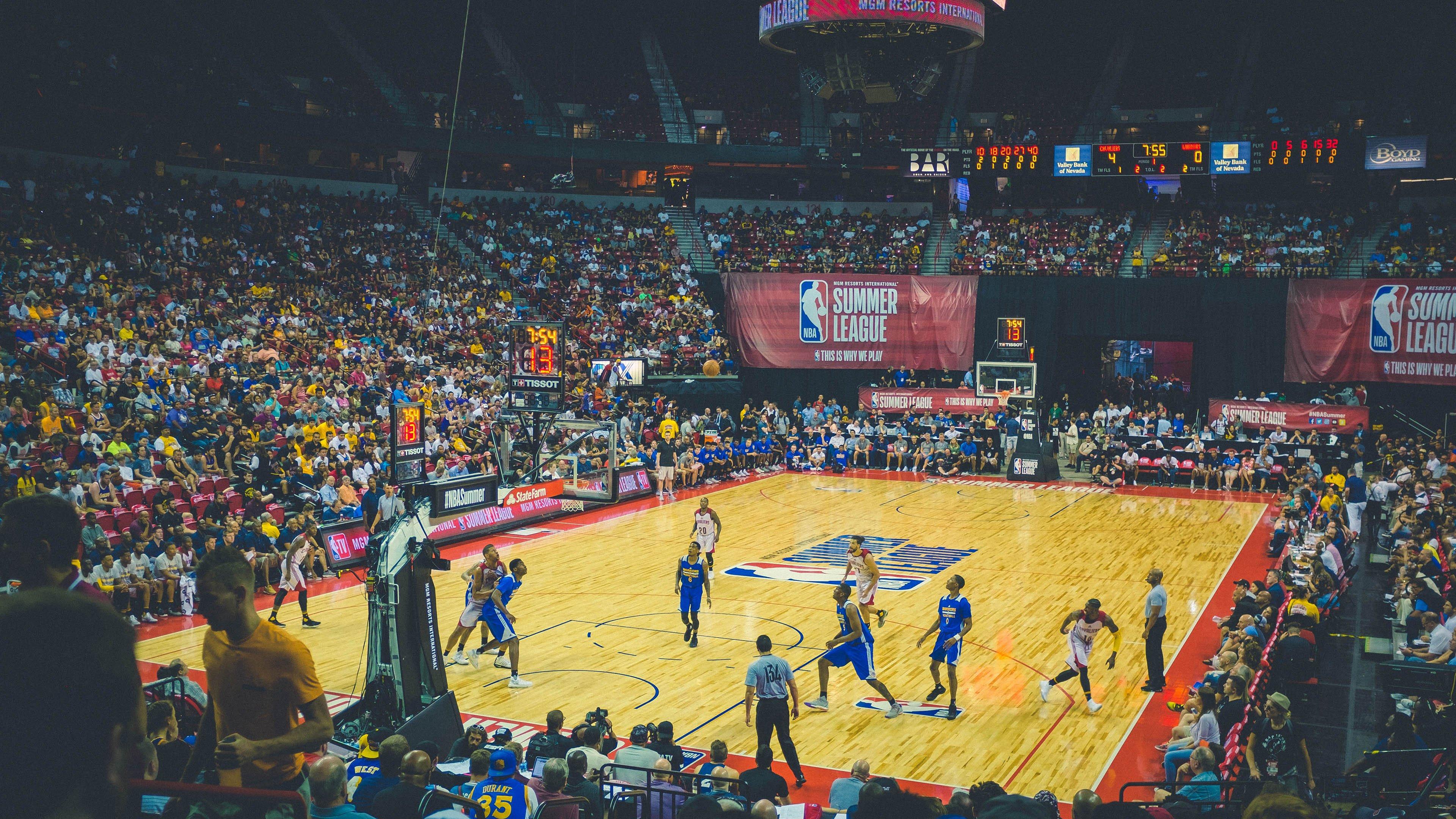 巨星伤愈归来,球队士气大振!关键战役前迎来核心复出