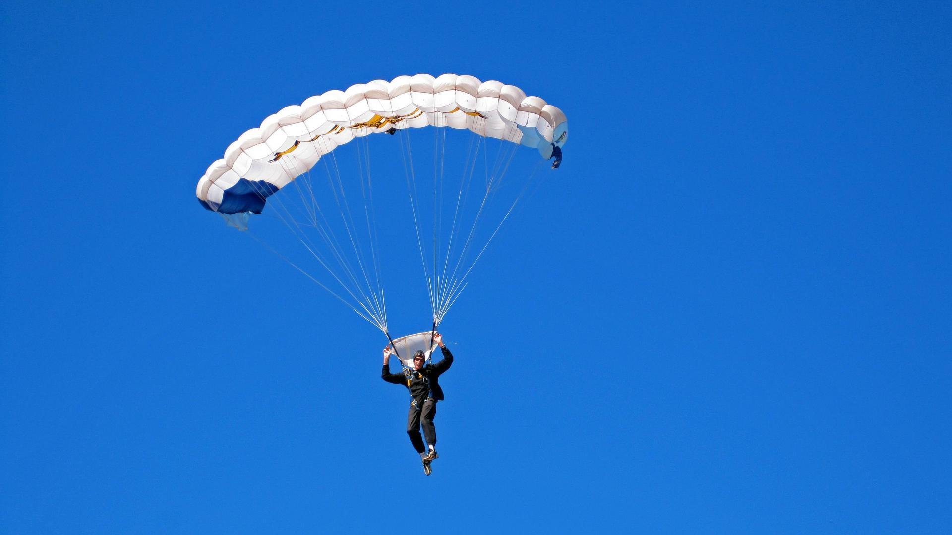 中国代表团在冬奥会实现历史性突破 多项赛事创佳绩