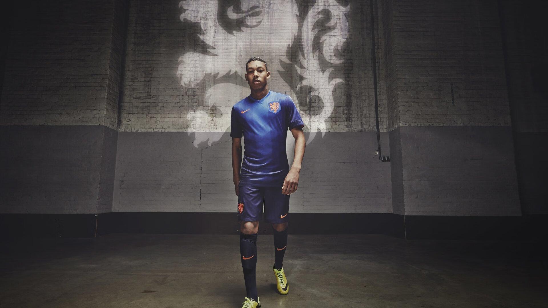 唐斯狂轰39+12统治内线,尼克斯主场力克热火取关键胜利